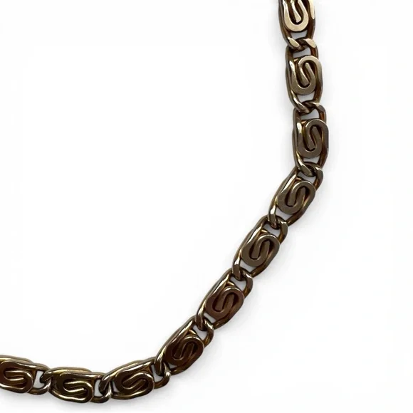 Vintage Gold-Tone Sculpted Link Necklace - Gold - Picture 2 of 4